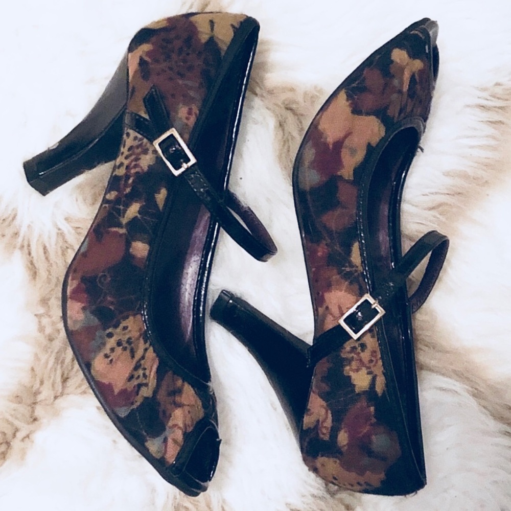 Madden girl heels with strap